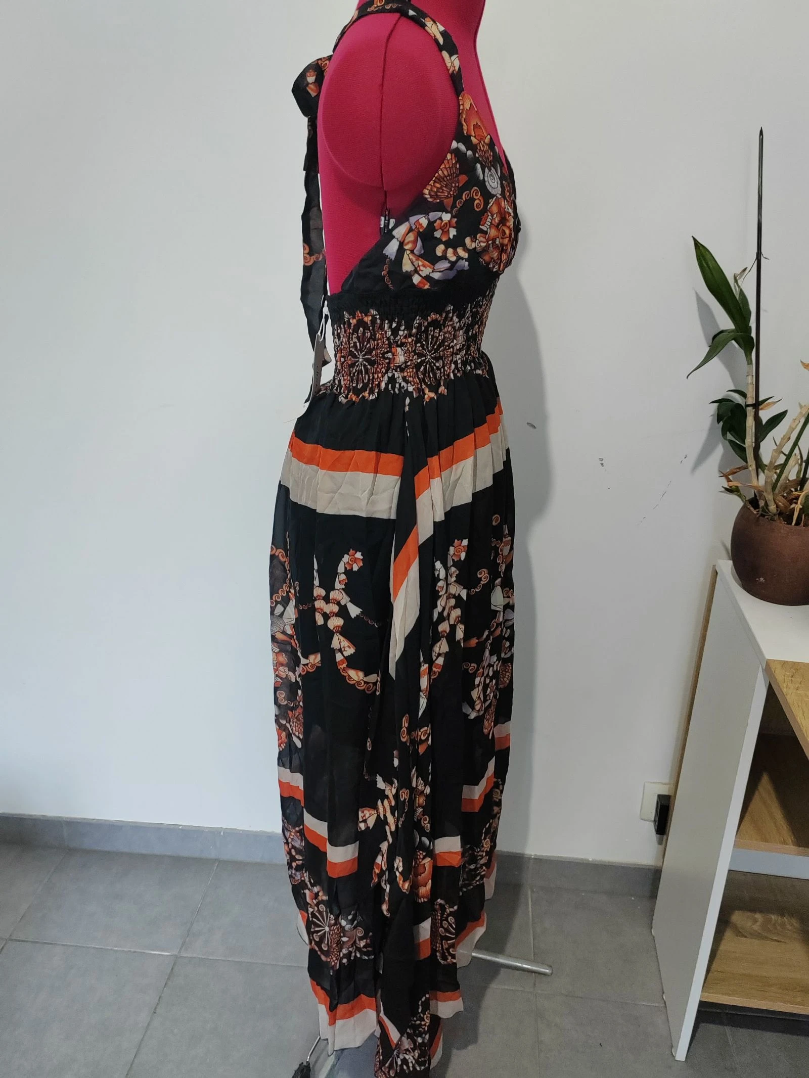 Robe assimétrica de cetim – photo 3